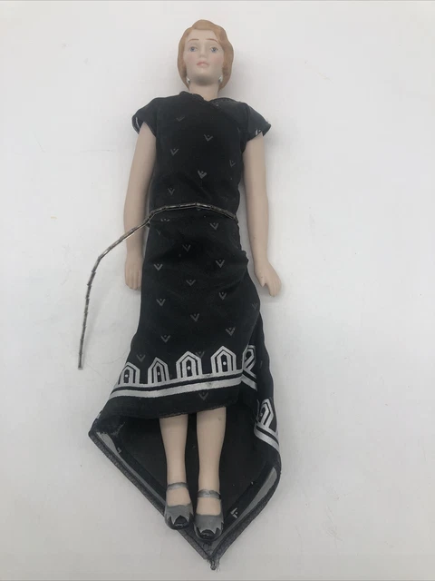 "Roaring Twenties" Porcelain Doll; Avon Fashion of American Times VINTAGE