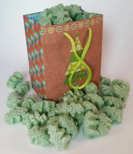 Funpak Packing Peanuts Christmas Tree Shaped 1.5 Cu Ft Compostable Biodegradable