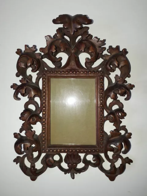 cadre photo en bois sculpté
