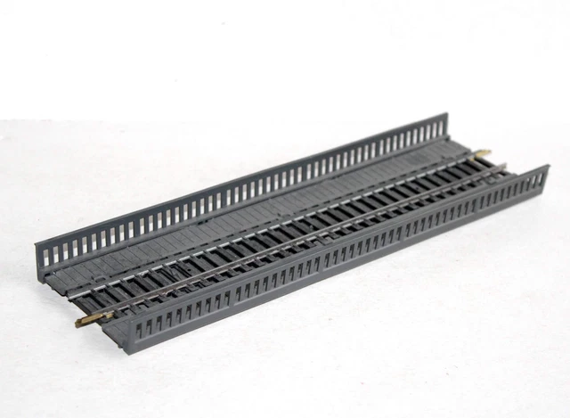 V407 JOUEF train Ho Ref 677 - 1 rail droit passage a niveau Playcraft
