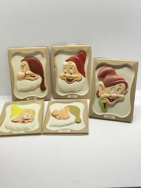 SNOW WHITE and THE SEVEN DWARFS PLASTIC WALL TILES FROM REYNOLDS WRAP 5 Tiles