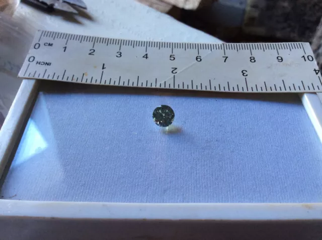 MOISSANITE  FANCY VERDE CHIARO mm 7,45 CT. 1,50