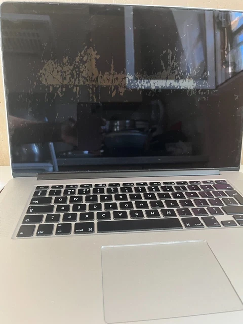 Apple MacBook Pro Retina 15 inch Mid 2015, 16GB Memory i7 2.2 Ghz
