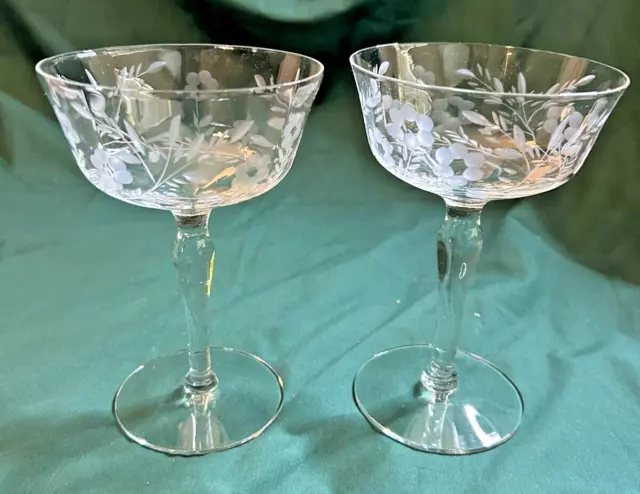 Set of 2 Etched Paneled Crystal 8 oz. Champagne/Sherbet Glasses, Floral Design