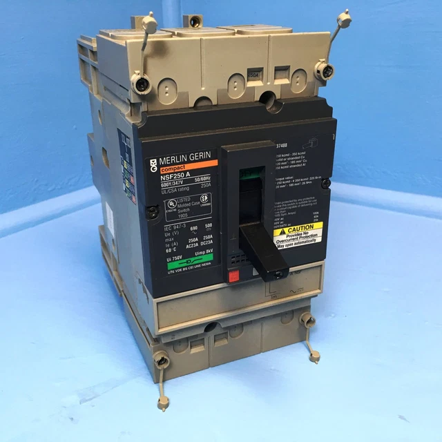Merlin Gerin NSF250 A 250A Compact Molded Case Switch w/ Adapter & Aux NSF250A Merlin Gerin NSF250 A 250A Compact Molded Case Switch w/ Adapter & Aux NSF250A