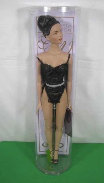 Robert Tonner Tyler Wentworth 16" Tall Doll Rtw Gla Brunette New Box Please Read