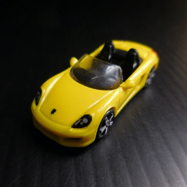 Voiture Miniature Majorette 1/46 - Porsche Cabriolet Course Jaune - N6295 - France