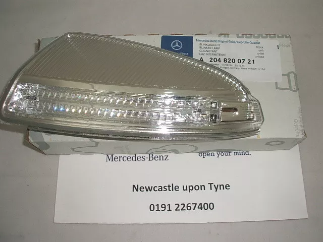 NEW Genuine Mercedes-Benz W204 C-Class LH Blinker Indicator Lamp A2048200721