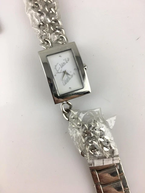 Acquista Orologio da polso analogico al quarzo con cassa rotonda in acciaio inossidabile moda donna in Italia a partire da 5.03 Acquista Orologio da polso analogico al quarzo con cassa rotonda in acciaio inossidabile moda donna in Italia a partire da 5.03