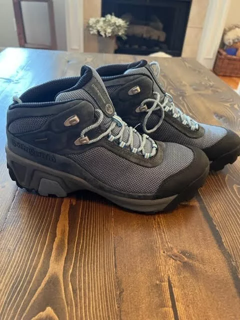 EUC Womens Patagonia P26 Gore Tex Forge Grey Storm Mid Hiking Boots Size 11