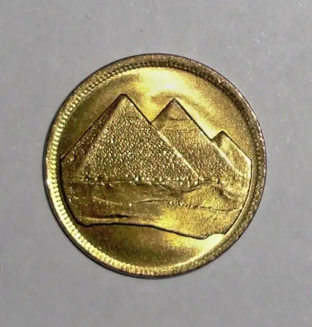 Egypt Coin 1 piastre qirsh Three Pyramids of Giza Africa