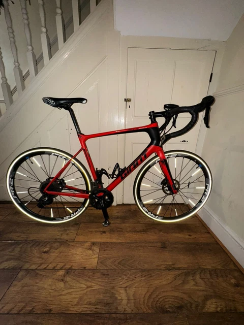 Giant defy hot sale red black