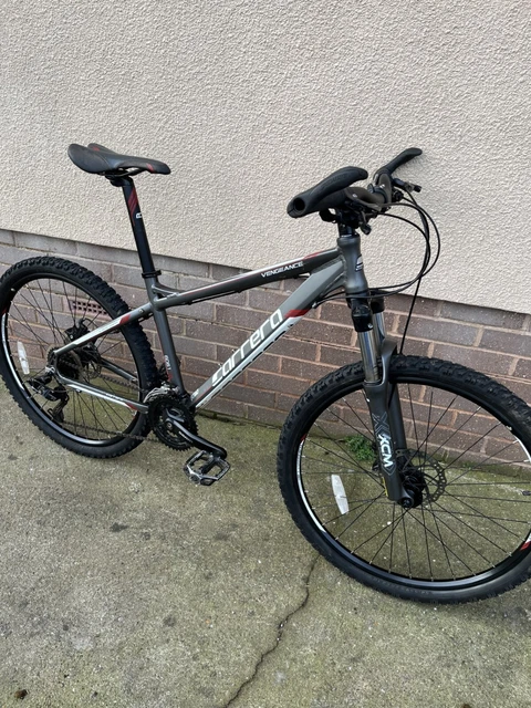 carrera-vengeance-mountain-bike-16-frame-26-wheels-great-condition