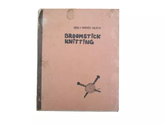 VINTAGE BROOMSTICK KNITTING Ron Mandi Heath 1975 1st giant knitting needles
