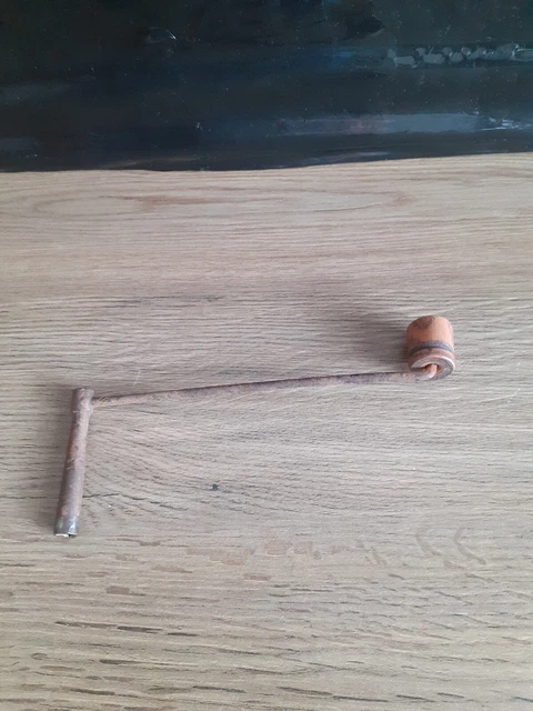 Clé De Remontage Ancienne N°14 En Métal, Pour Horloge Comtoise Et Pendule