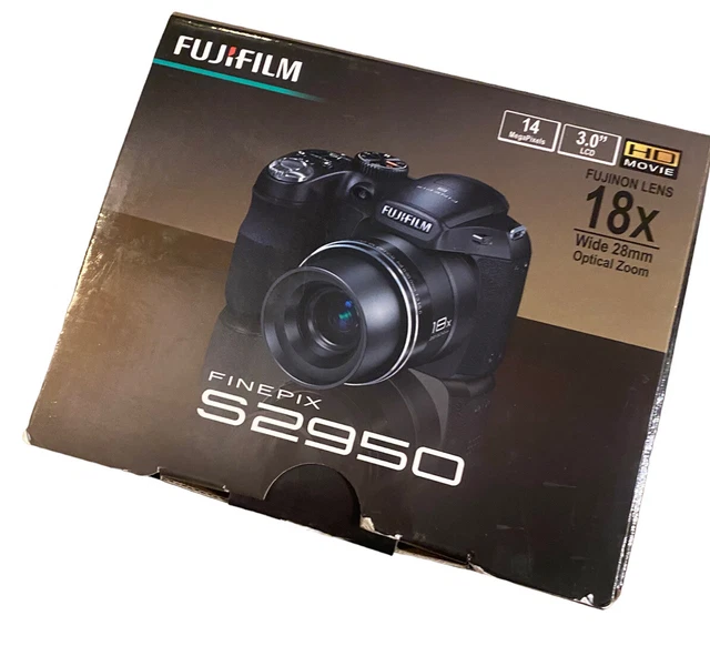 Fuji Fujifilm FinePix S2950 14MP Digital Camera w/18x Zoom - Near Mint in Box