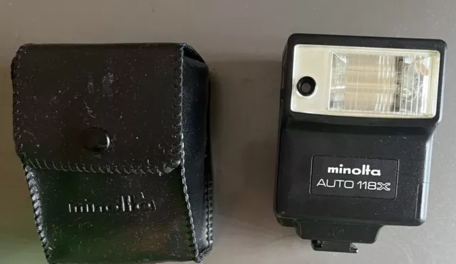 Minolta Auto 118x Electronic Shoe Mount Flash 35mm Film w/Case