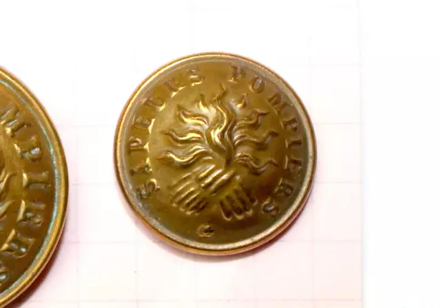 BOUTON SAPEURS POMPIERS - BUTTON UNIFORME ANCIEN - GRENADE - D:17mm / RARE