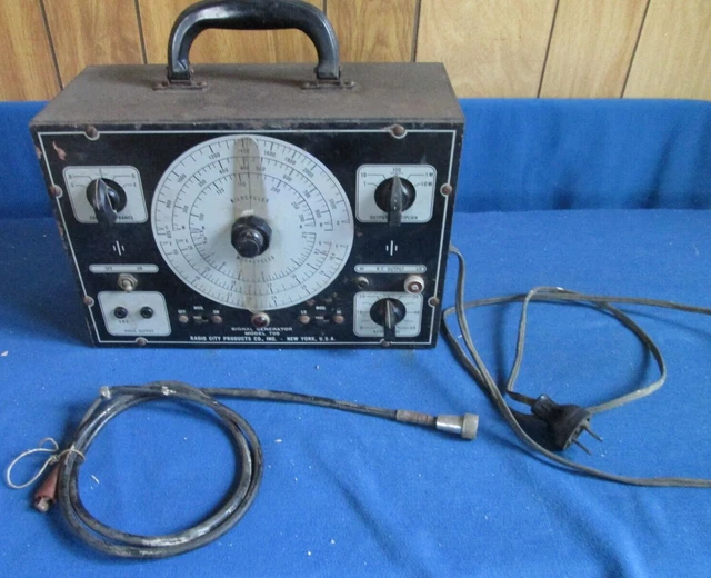 VINTAGE RADIO CITY PRODUCTS CO. MODEL 705 SIGNAL GENERATOR for parts or