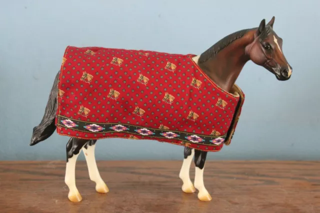 Peter Stone / Breyer Traditional Model Horses Red Horsehead Blanket With Ribbon