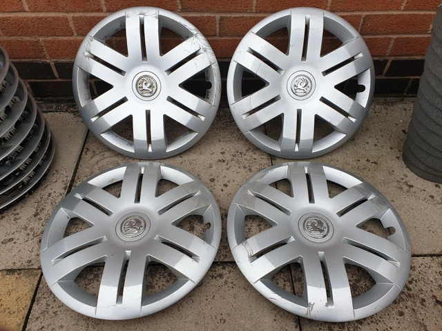 Set di tappi mozzo Vauxhall Vivaro Van 16" finiture ruote x4 parti originali usate