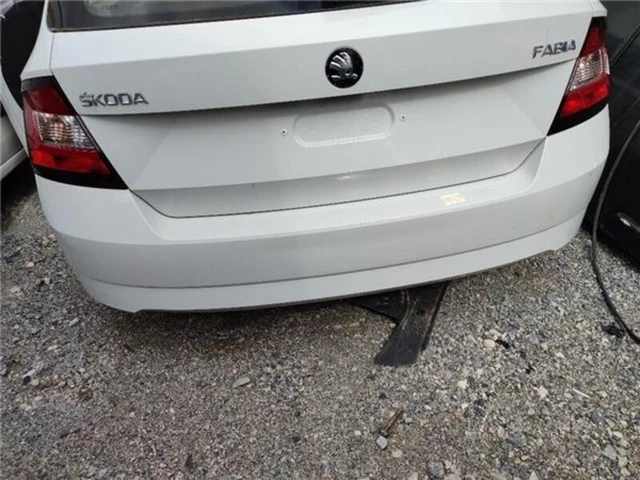 Pare-choc Arrière Pour SKODA FABIA I (6Y) Phase 2 - Occasion, Peinture écaillée