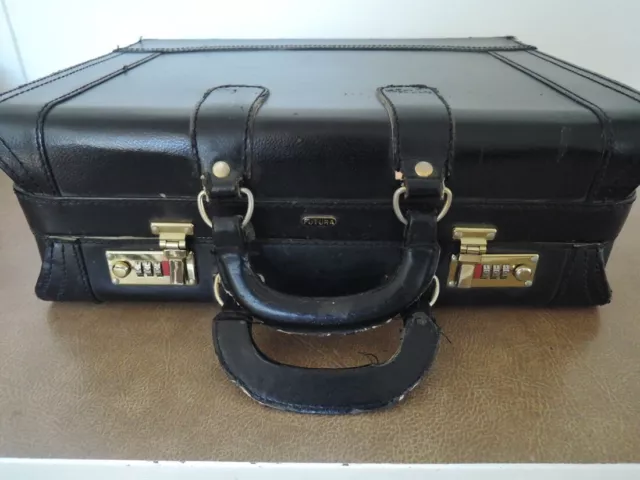 Vintage Futura Black Leather Attache Briefcase 3