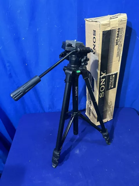 Sony VCT-R640 Video Camera Tripod Adjustable Legs 22"-57" Bubble Level 360