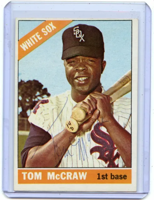 1966 TOPPS BASEBALL #141 TOM McCRAW AUTOGRAPHE, CHICAGO WHITE SOX ...