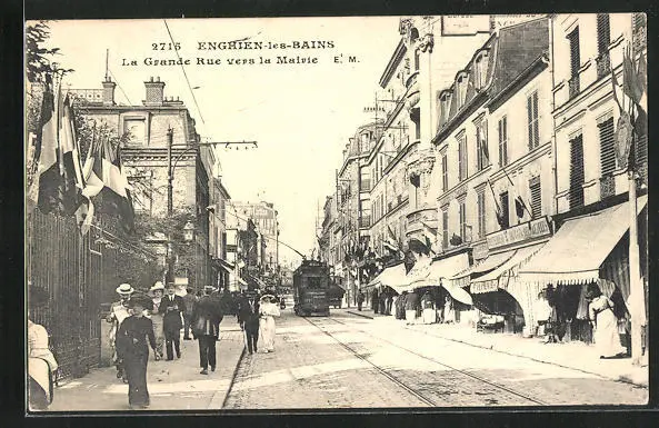 CPA Enghien-les-Bains, La Grande Rue vers la Mairie
