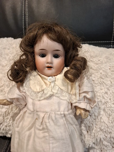 Poupée ancienne fait main 30cm, biscuit, dentelle, (Neu und