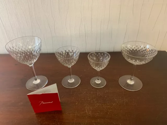 Service de 24 verres modèle Paris cristal de Baccarat (prix du lot)