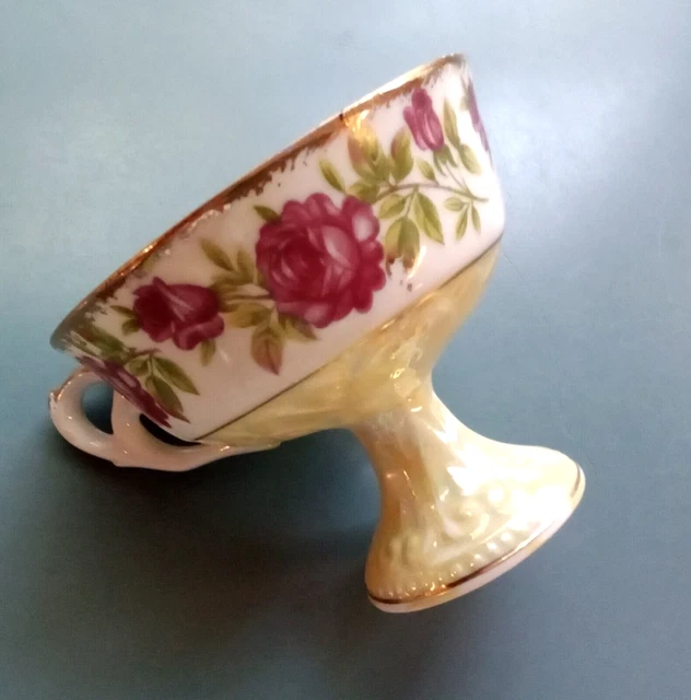 Taza de té vintage pedestal luster japón
