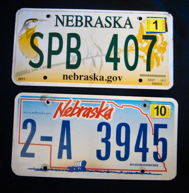 LICENSE PLATE 2 NEBRASKA 2011 Meadowlark 2017 sticker/Covered Wagon 2011 Sticker