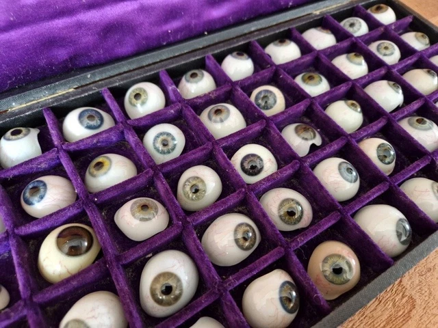 Yeux Marrons de poupée ancienne en verre (45.22) - œil - Antique Glass Yeux Marrons de poupée ancienne en verre (45.22) - œil - Antique Glass