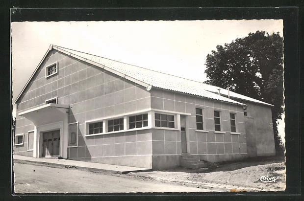 CPA Bretoncelles, la salle des fetes