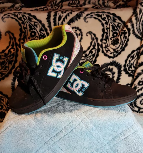 DC Shoes Girls Youth Size 4