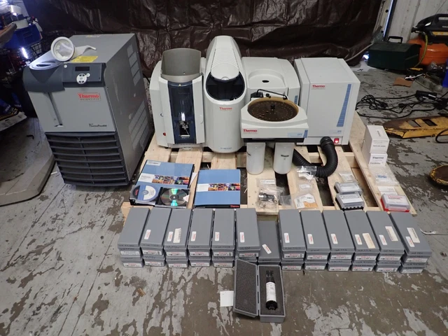 Thermo iCE 3500 Double Beam Dual Atomiser AA Spectrometer W/ Software & More