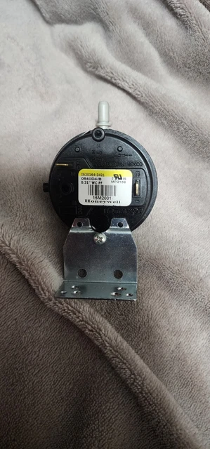 Honeywell .31 Wc Pressure Switch
