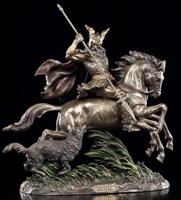 Odin Figur reitet auf achtbeinigem Pferd Sleipnir - Wikinger Statue Veronese