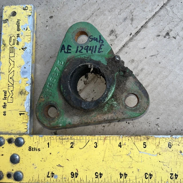 John Deere 24WS Small Baler Bearing Housing AE 12941E