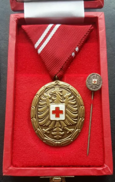 ✚9112✚ Austria post WW2 Medal for Meritorious Service to Blood Transfusion cased