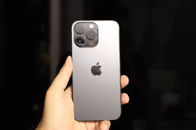 Apple iPhone 15 Pro Max 1TB Factory Unlocked Black Titanium New Sealed