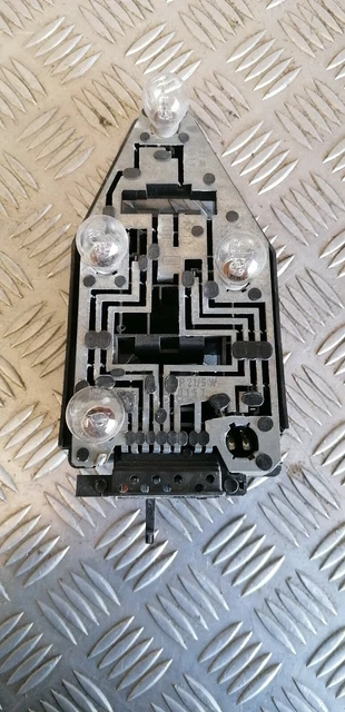 Platine De Feu Arrière Droit Pour Peugeot 405 Phase 1 - Pièce D'occasion - Référence N°126