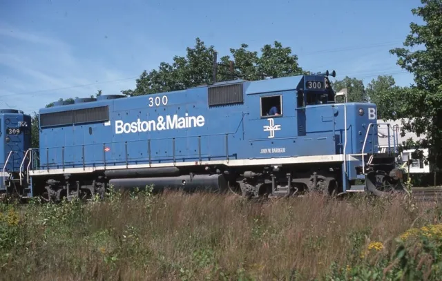 B&M BOSTON AND MAINE Railroad Train Locomotive MECHANICVILLE NY 1978 Photo Slide