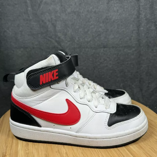 Zapatillas de baloncesto blancas Nike Boys Court Borough Mid 2 CD7783-110 talla 3,5 años