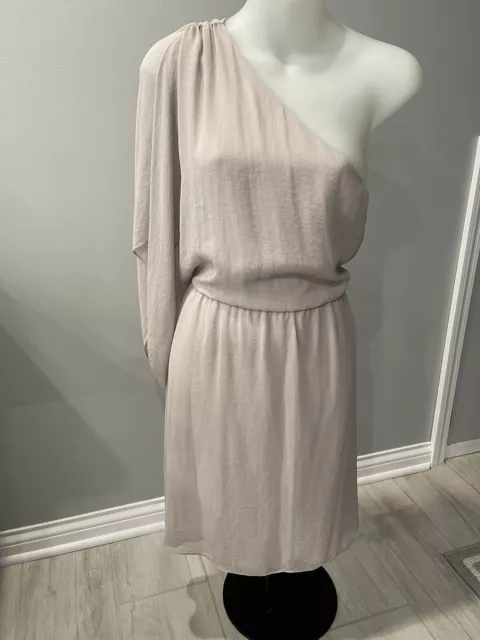 ALICE+OLIVIA  XS Cocktail Dress Light Gray Neutral One shoulder drape MiNI USA