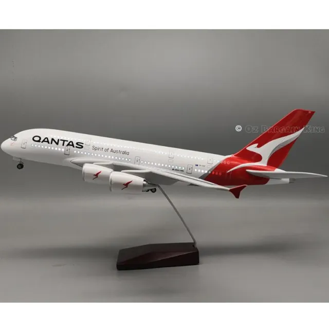 Diecast Model Planes Large Qantas A380 1:160 50cm Air Plane w/ LED Lights Wheels 2
