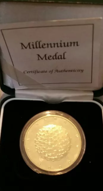 2000 Millennium Medal.