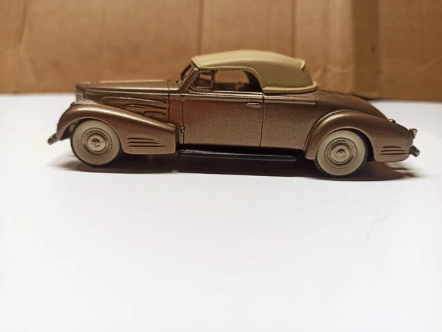 Modèle Réduit Brooklin 1/43 – Cadillac V16 Convertible Coupé 1940, Occasion